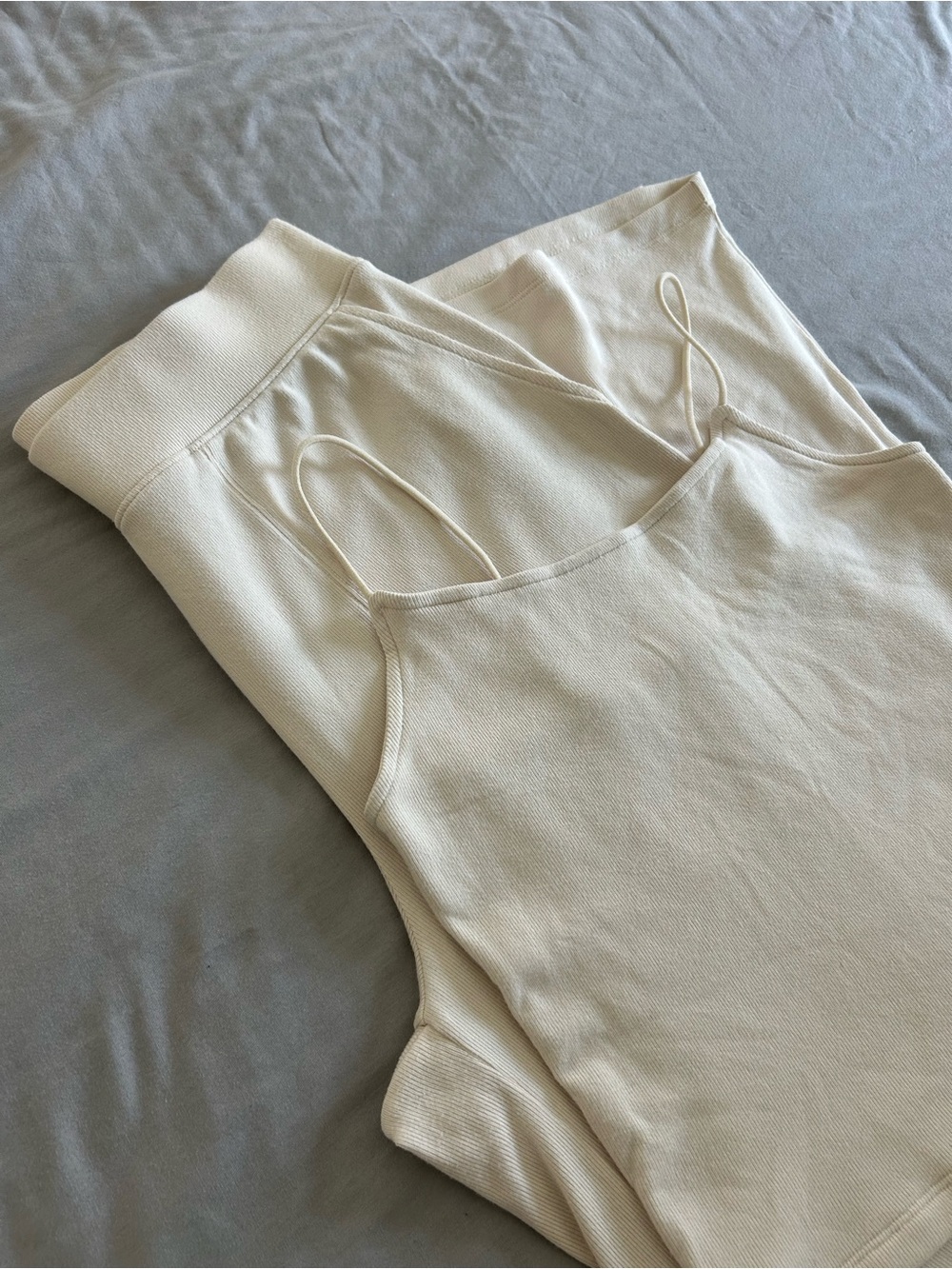 Cream Soft Camisole & Lounge Pants Set - Picture 2 of 5